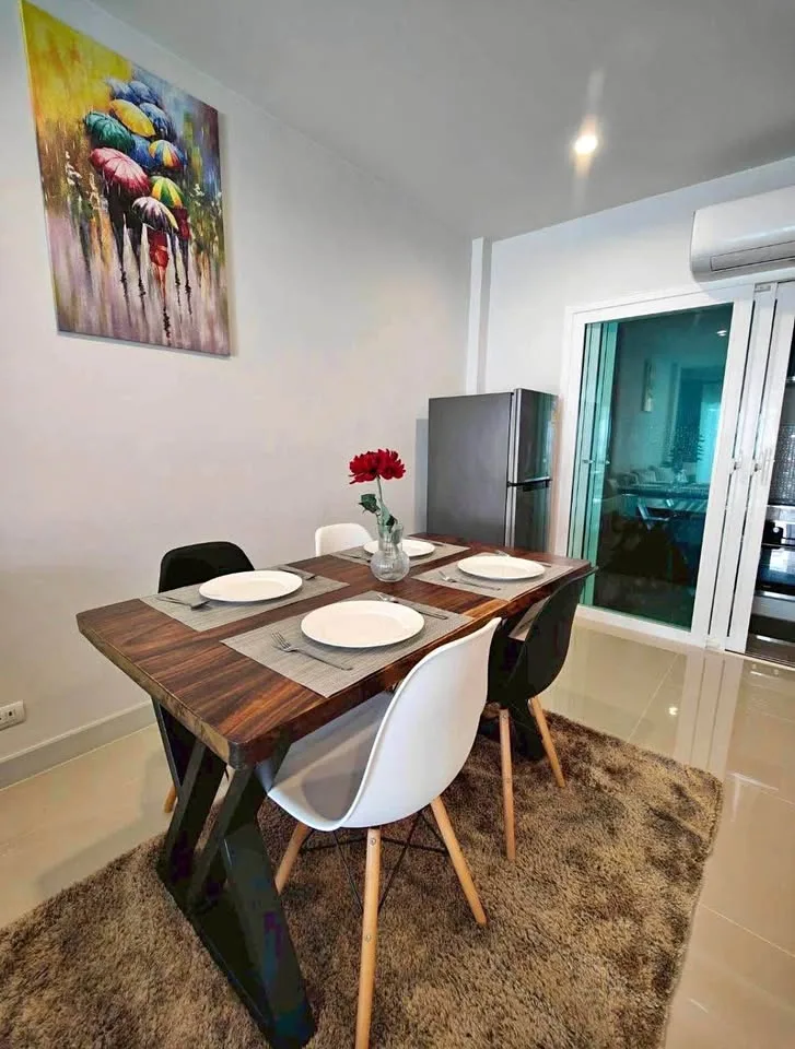 Modern 2-Storey Townhouse for Rent Near Blue Tree