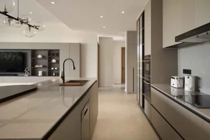 Просторная квартира с 4 спальнями в The Clover Residence, Таланг