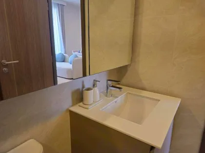 Condominio moderno de 2 habitaciones con vista a la piscina en Cherngtalay
