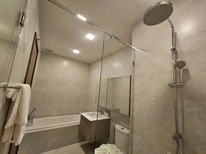 Condominio moderno de 2 habitaciones con vista a la piscina en Cherngtalay