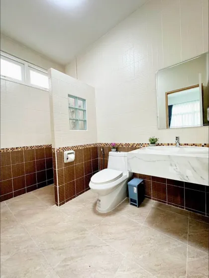 Villa 3 Chambres 2 Salles de Bain à Louer à Thalang