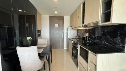Apartamento 1 Habitación 1 Baño en MIDA Grande Resort con Vista al Mar cerca de Playa Surin