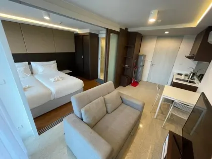1-Zimmer-Wohnung mit Meerblick im Aristo Condo, Surin Beach