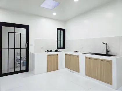 Дом с 4 спальнями на продажу в Srisuchart Grand View 5, Ratsada