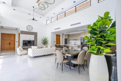 Роскошная вилла с 4 спальнями и бассейном в The Breeze Villas, Пхукет
