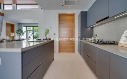 Вилла Botanica Modern Loft на углу, 3 спальни, 3 ванные, Таланг