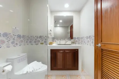 อพาร์ตเมนต์ 1 ห้องนอน รีโนเวททั้งหมดที่อาลามันดา 3 ลากูน่าภูเก็ต