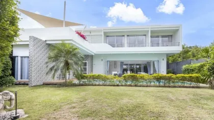 Moderne 4-Zimmer-Einzelpoolvilla in Pasak, Cherng Talay