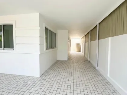 Отремонтированный таунхаус с 2 спальнями в Phanason Garden Home, Thalang