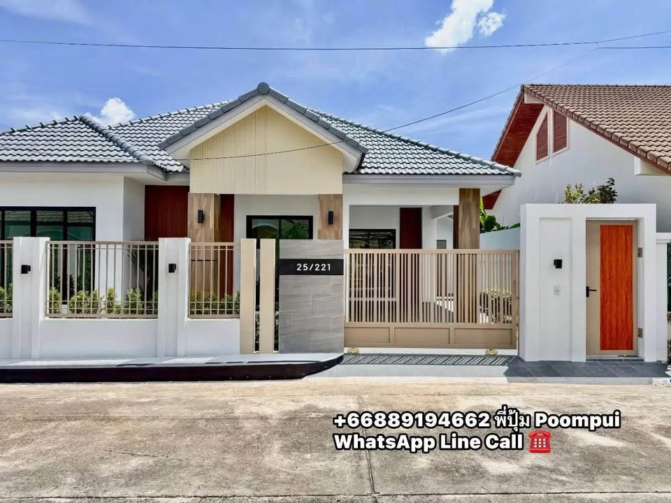 บ้านมุมชั้นเดียวตกแต่งใหม่ใน Phuket Villa California