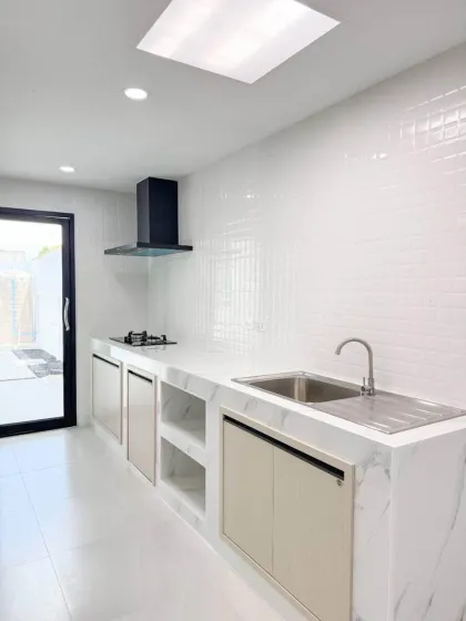 บ้านมุมชั้นเดียวตกแต่งใหม่ใน Phuket Villa California