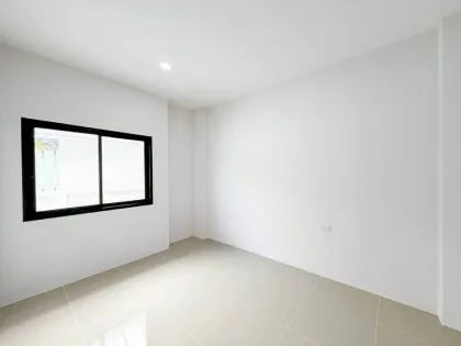 บ้านมุมชั้นเดียวตกแต่งใหม่ใน Phuket Villa California