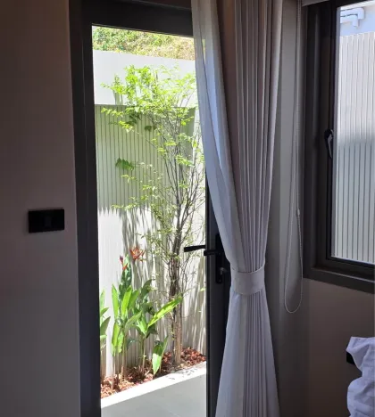 Villa neuve 4 chambres avec piscine à Rawai