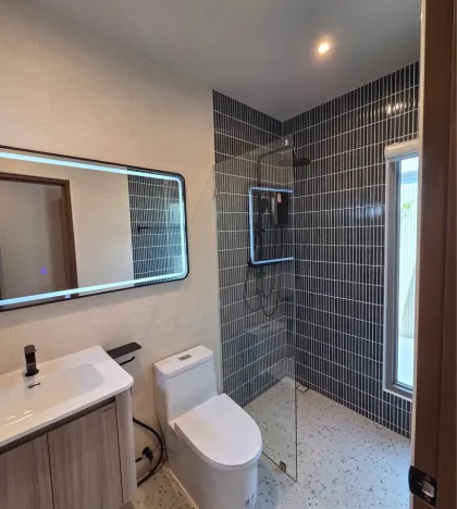 Villa neuve 4 chambres avec piscine à Rawai