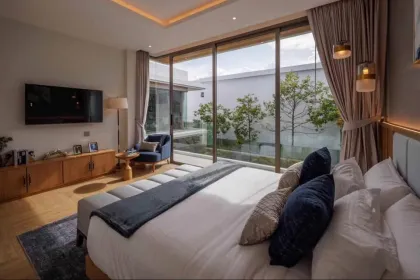 Luxury 4-Bedroom Pool Villa in Pasak, Cherngtalay