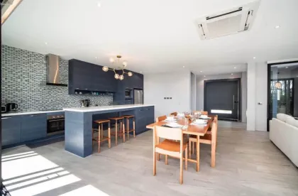 Modern 3-Bedroom Pool Villa in Bang Tao