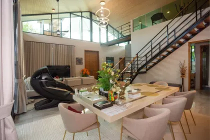 Luxury 4 Bedroom Villa with Pool in Nai Harn Baan Bua