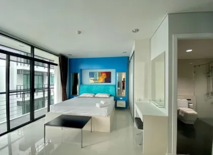 Кондо с иностранным правом собственности на 4 спальни в Kamala Regent