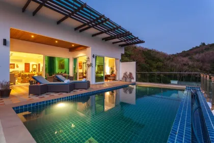 Просторная 3-комнатная квартира с видом на море в Grand Kamala Falls