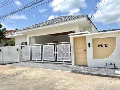 Отдельный дом с 3 спальнями и 2 ванными в Garden Place Village, Пхукет