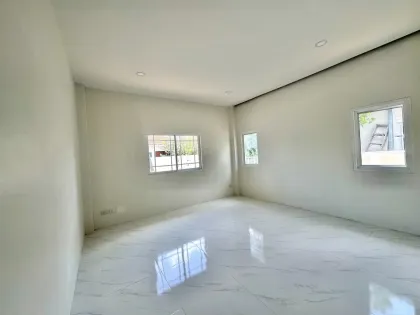 Отдельный дом с 3 спальнями и 2 ванными в Garden Place Village, Пхукет