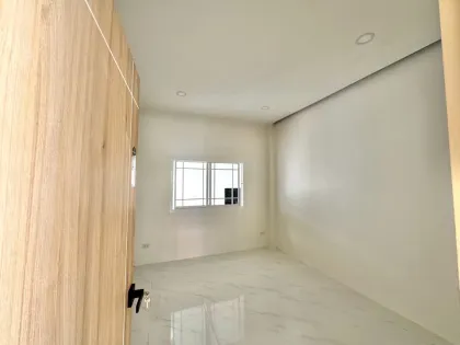 Отдельный дом с 3 спальнями и 2 ванными в Garden Place Village, Пхукет