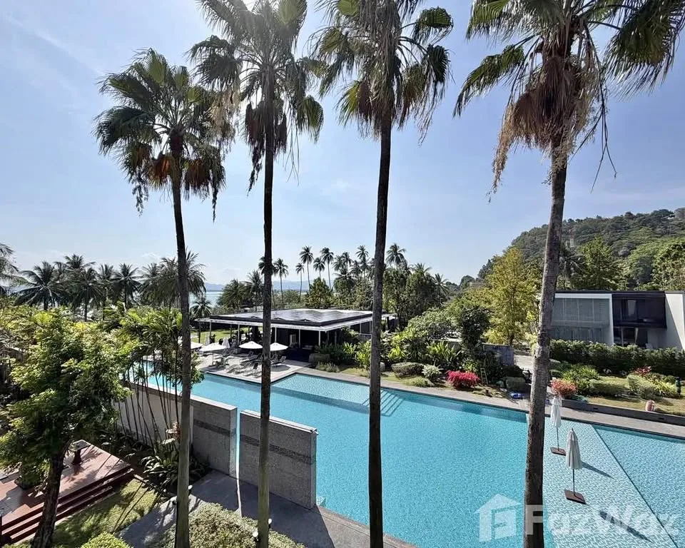 Роскошный пентхаус с видом на море в Baan Yamu Residences
