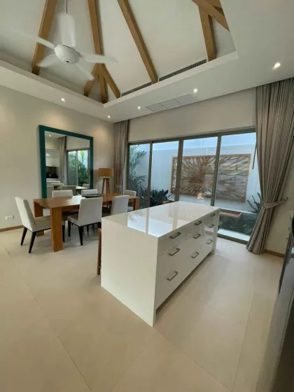 Роскошная вилла с 3 спальнями в Trichada Villa, Чернгталай, Пхукет