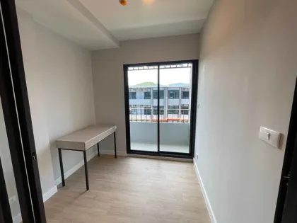 Condominio en Thalang: 2 hab, 2 baños, propiedad extranjera