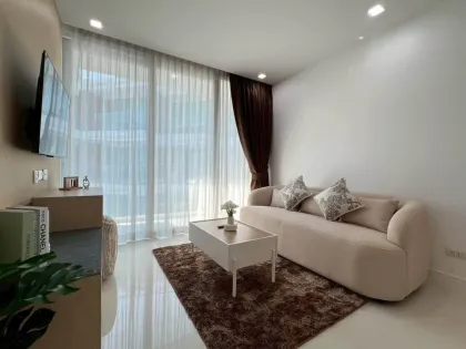 1 спальня, 1 ванная, кондо The Beachfront Rawai с видом на море