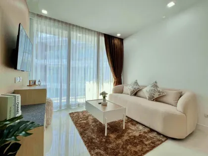 1 спальня, 1 ванная, кондо The Beachfront Rawai с видом на море