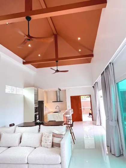 Exklusive 3-Zimmer-Poolvilla in Saiyuan, Rawai, Phuket