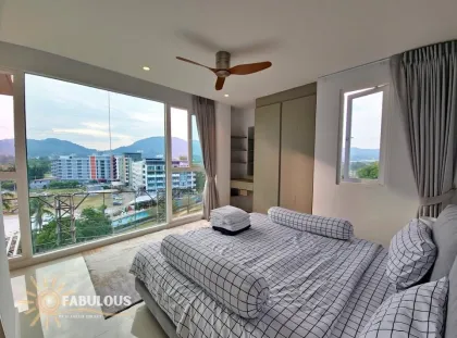 Condominio de 1 Habitación con Vista al Campo de Golf en Kathu