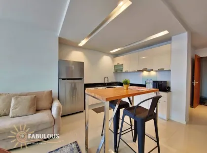 Condominio de 1 Habitación con Vista al Campo de Golf en Kathu