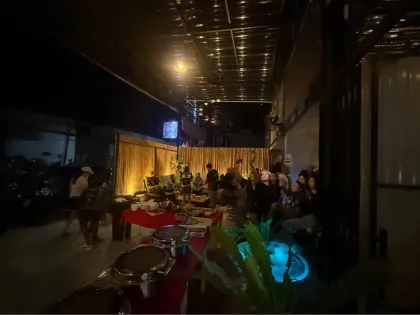 Bar Comercial con 1 Habitación y 2 Baños en Rawai, Phuket