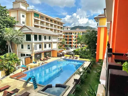 2-Zimmer-Wohnung mit Poolblick in Rawai, Phuket