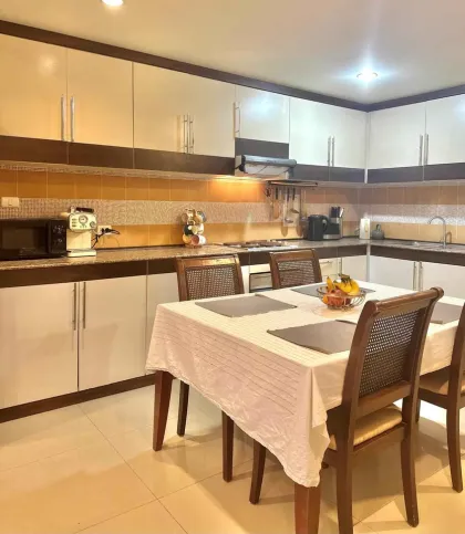 2-Zimmer-Wohnung mit Poolblick in Rawai, Phuket