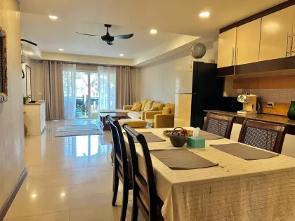 2-Zimmer-Wohnung mit Poolblick in Rawai, Phuket