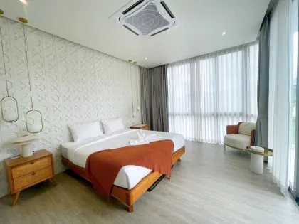 วิลล่าสมัยใหม่ 4 ห้องนอน 4 ห้องน้ำในบางเทา ภูเก็ต