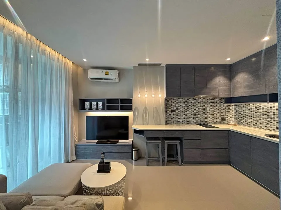 Modernes 1-Schlafzimmer-Apartment in der Nähe von Kamala Beach