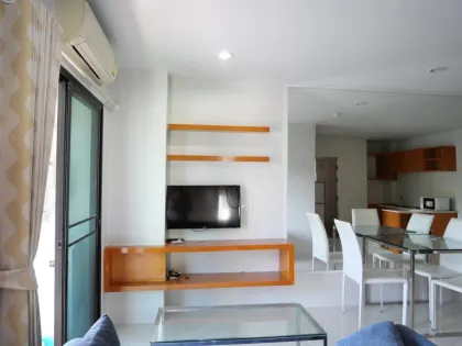 1-Zimmer-Eckwohnung im Ratchaporn Place, Kathu
