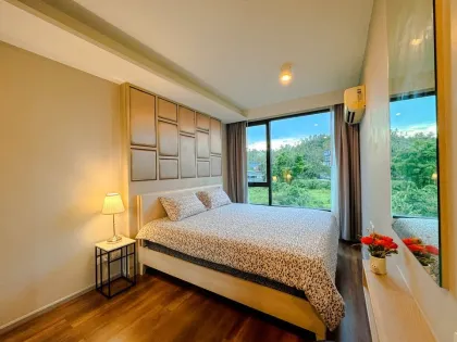 Condominio 1 Habitación Cerca de Playa Surin con Piscina y Vista al Mar