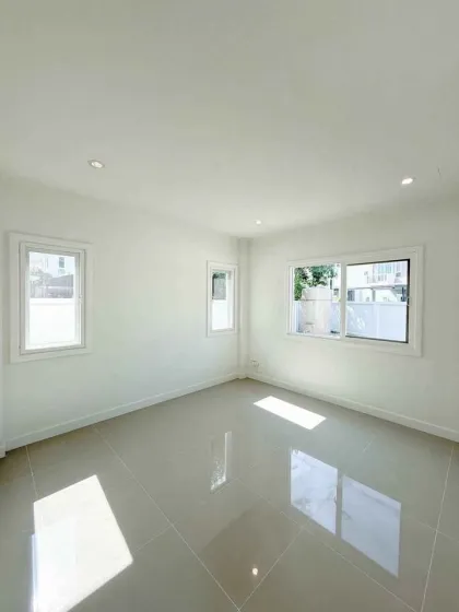4-Bedroom Detached Villa in Supalai Bella Village, Koh Kaew, Phuket