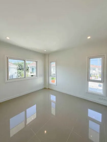 4-Bedroom Detached Villa in Supalai Bella Village, Koh Kaew, Phuket