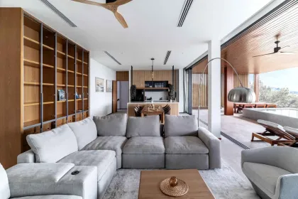 Luxusvilla mit 4 Schlafzimmern und Meerblick in Chalong, Phuket