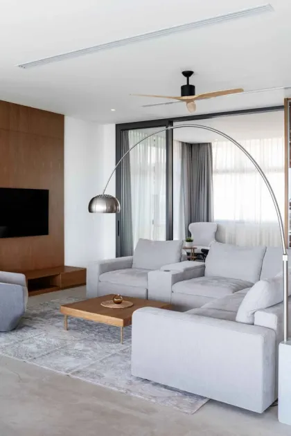 Luxusvilla mit 4 Schlafzimmern und Meerblick in Chalong, Phuket