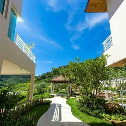 Geräumige 7-Zimmer-Villa in Rawai mit Meerblick