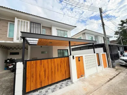 Casa moderna de 3 dormitorios en Thalang en venta