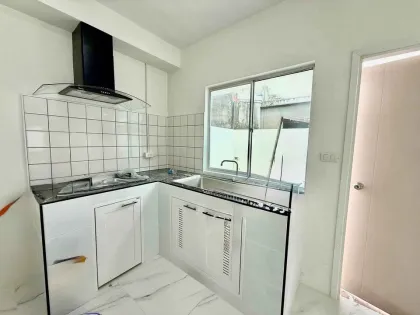 Casa moderna de 3 dormitorios en Thalang en venta