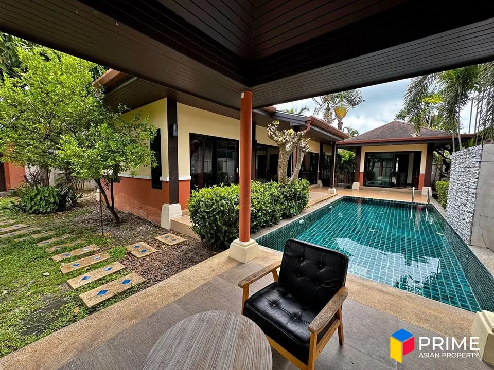 Freistehende Villa mit Privatpool, 3 Schlafzimmern und 4 Bädern in Rawai, Phuket